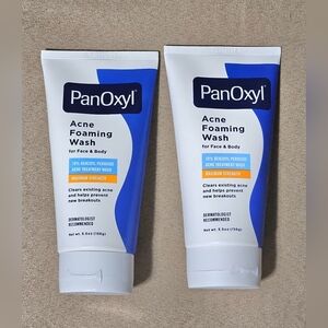 PAN OXYL Acne Foaming Wash - Brand New - Sealed - Never Opened